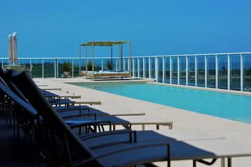 Rooftop pool