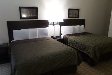 Hotel Exterior 44 of 46