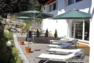 Sundeck