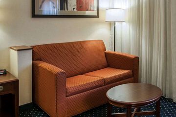 Room 27 of 42