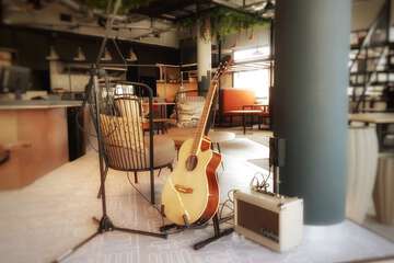 Lobby lounge