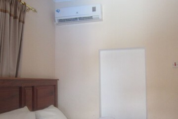 Photo 37