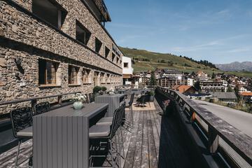 Sundeck