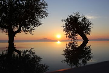 Infinity pool