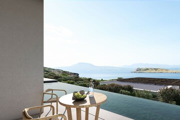 Beach/ocean view