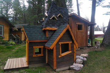 Children's play area - outdoor