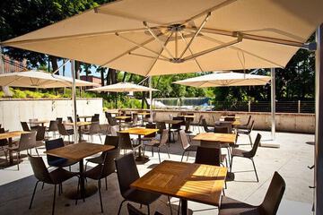 restaurant cafeteria
