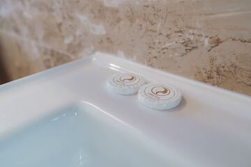 Bathroom amenities