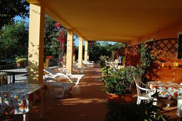 Sundeck