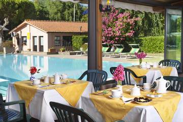 Breakfast area