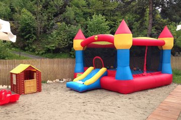 Children's play area - outdoor
