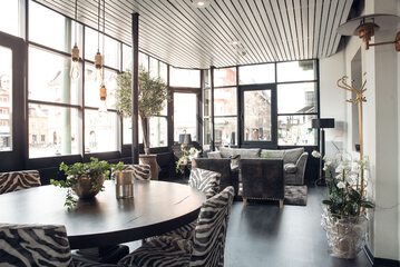 Lobby sitting area