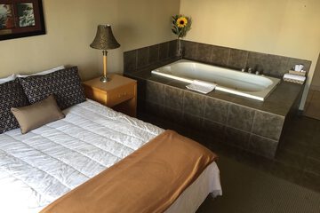 Jetted tub