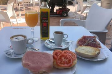 Breakfast meal