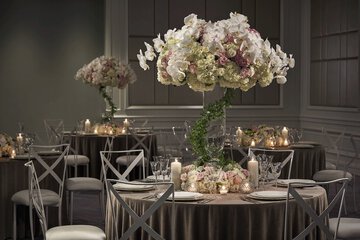 Ballroom/Hall 67 of 82