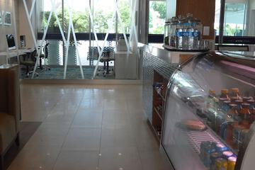 Check-in/check-out kiosk