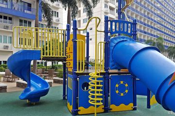 Children's play area - outdoor