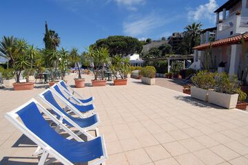 Sundeck