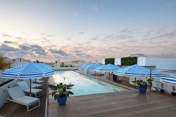 Rooftop pool