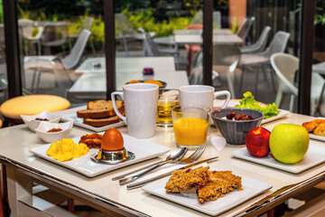 Breakfast buffet