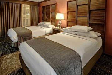 Room 11 of 40
