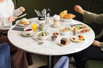 Breakfast meal