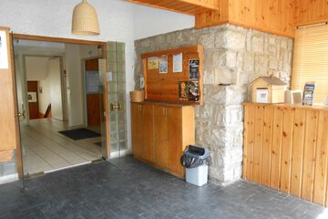 Check-in/check-out kiosk