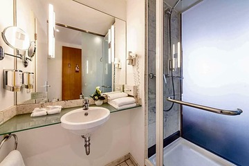 Photo 12