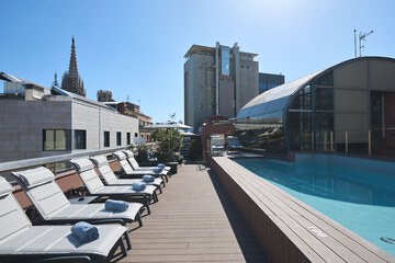 Rooftop pool