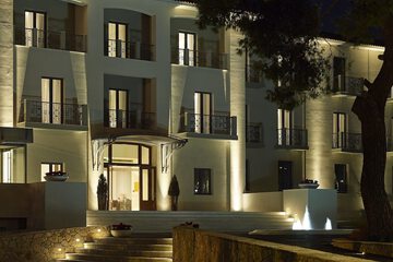 Front of property - evening/night