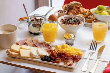 Breakfast meal