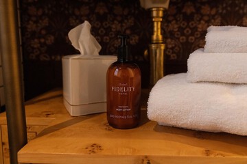 Bathroom amenities