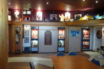 Reception hall