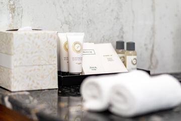Room amenity
