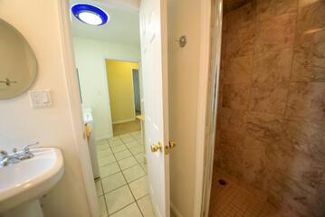 Photo 35