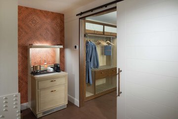 Minibar
