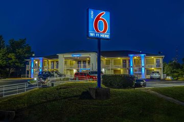 Motel 6 Lexington KY - East I-75