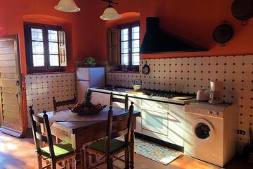 Photo 48