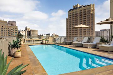 Rooftop pool