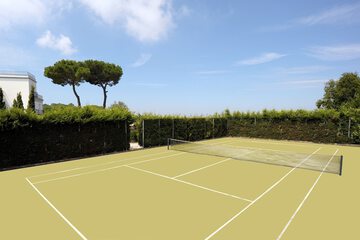 Tennis court