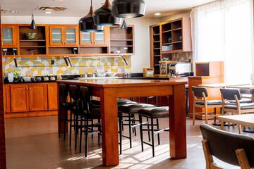 Breakfast/Coffee Service 42 of 67