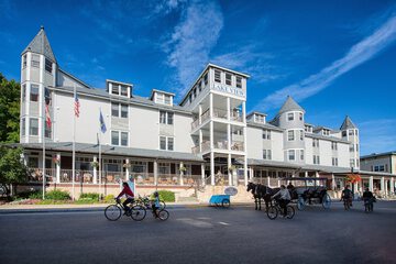 Lake View Hotel