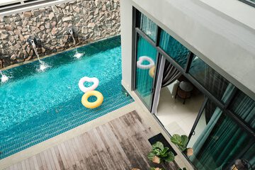 Private pool