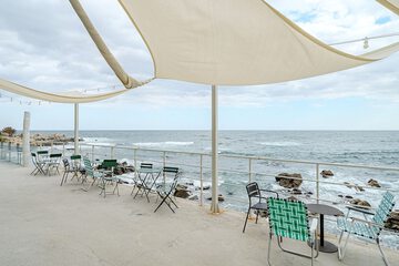 Cafe