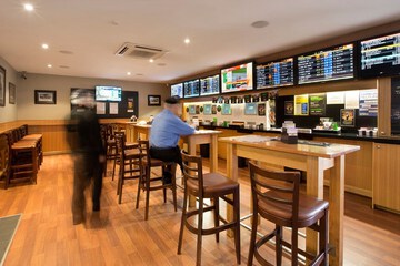 Sports bar