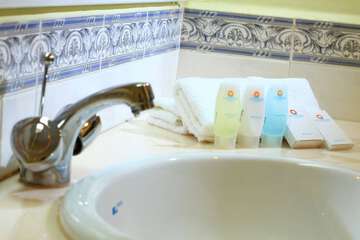 Bathroom amenities