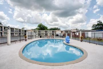 OYO Hotel Alexandria LA- Hwy 165