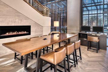 Business Center 33 of 33