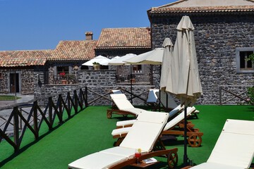 Sundeck
