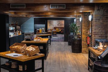 Breakfast area